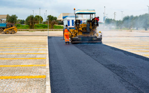 Best Recycled Asphalt Driveway Installation  in Garden City, NY